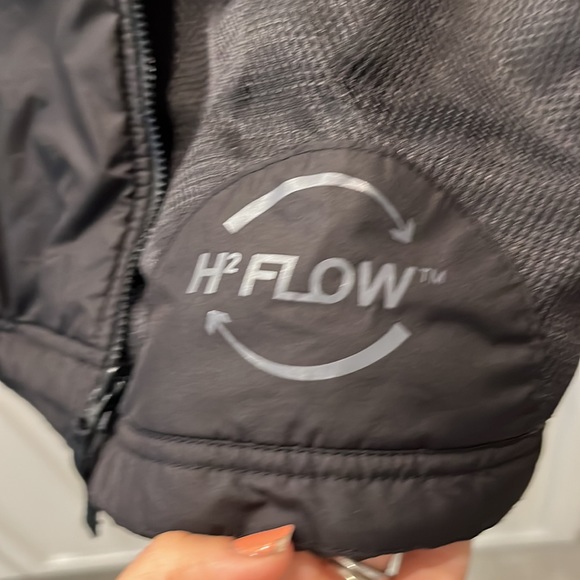 Helly Hansen jacket. - Picture 12 of 14